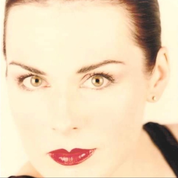 Meet your Posher, Carla - Picture 2 of 2